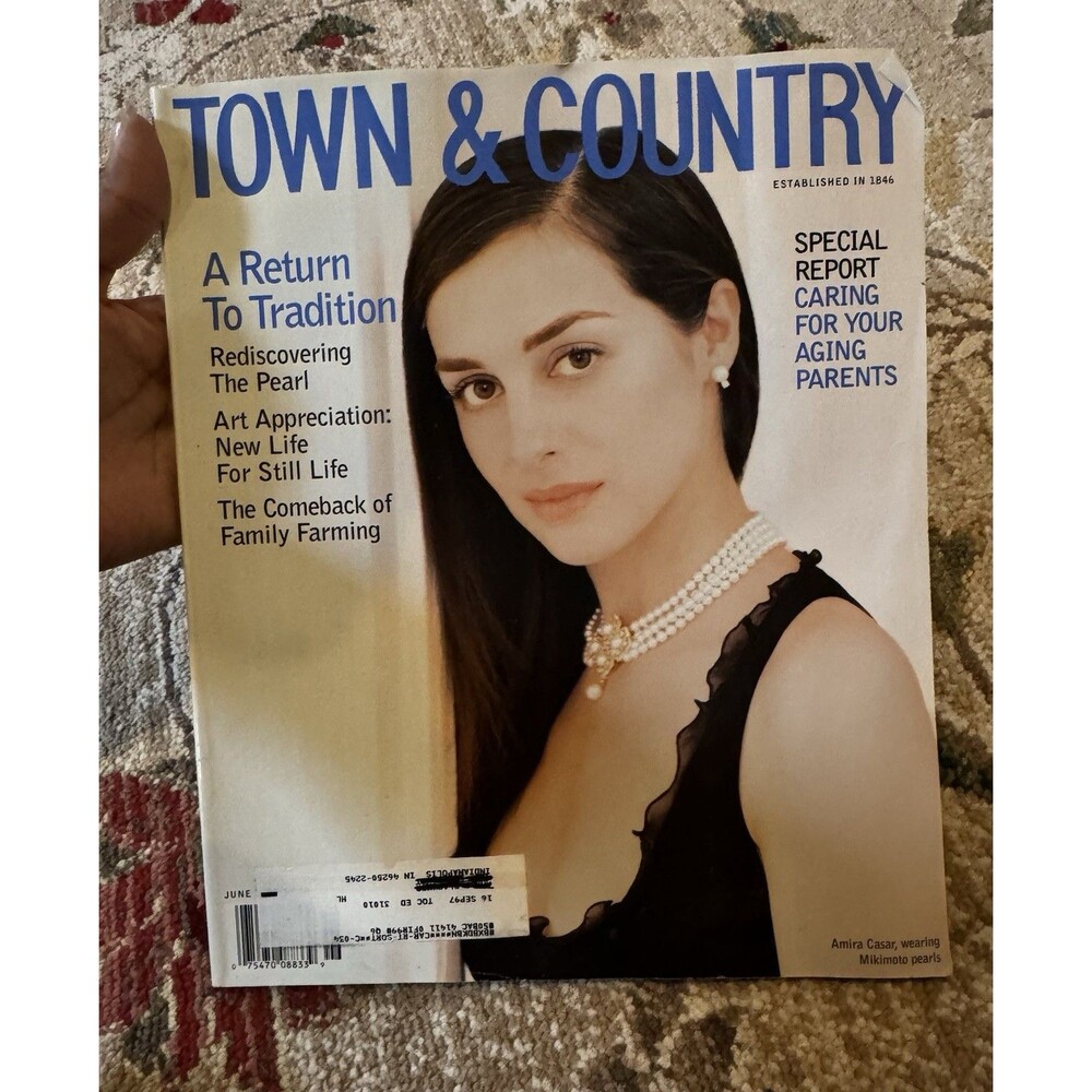 1997 JUNE TOWN & COUNTRY MAGAZINE - AMIRA CASAR COVER VTG